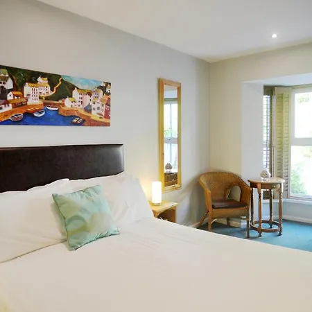 Penryn House 3*