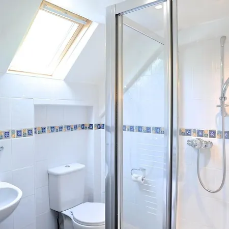 Penryn House 3*